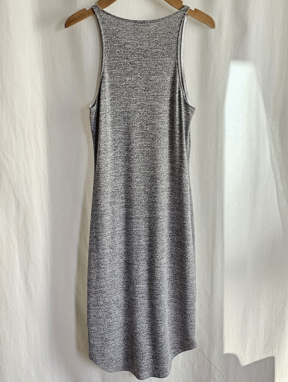 Aritzia Wilfred Free Heather Grey Sleeveless Knit Midi Dress - Picture 9 of 16
